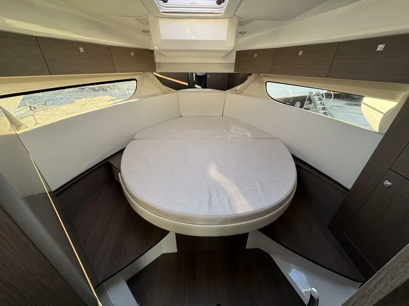 Slide: The Image of Jeanneau NC 1095 Weekender 2025 - 4857529