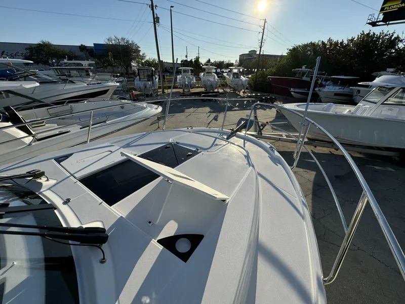 Slide: The Image of Jeanneau NC 1095 Weekender 2025 - 4857532