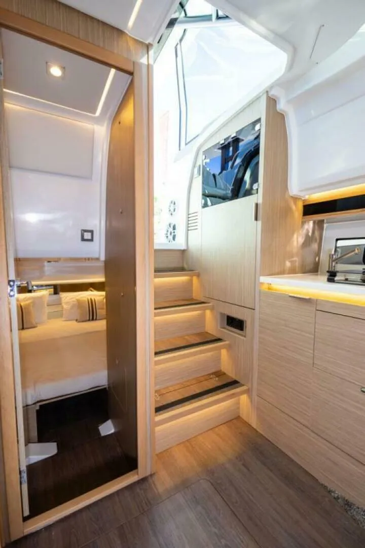 Slide: The Image of Jeanneau 10.5 Walk 2024 - 5051192