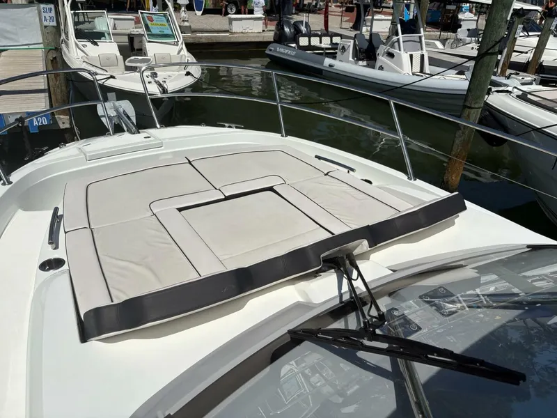 Slide: The Image of Jeanneau 10.5 Walk 2024 - 5283869