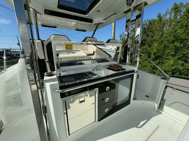 Slide: The Image of Jeanneau 10.5 Walk 2024 - 5040453