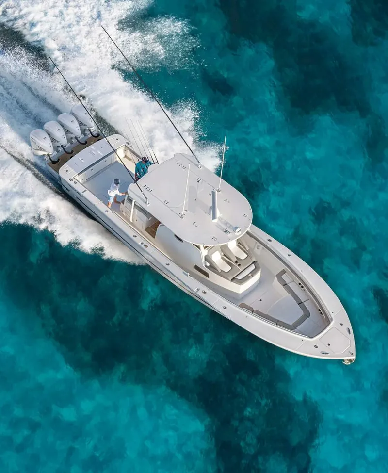 Slide: The Image of Regulator Marine 41 CC 2025 - 4642177