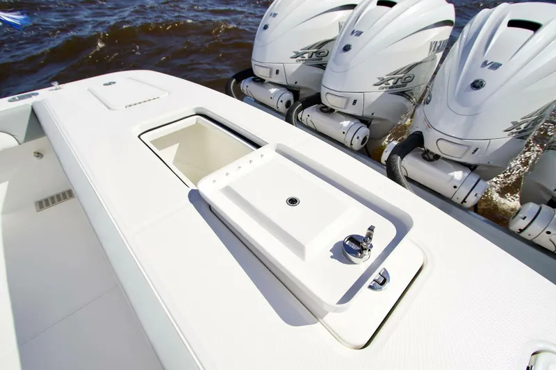 Slide: The Image of Regulator Marine 41 CC 2025 - 4642108