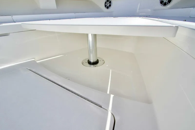 Slide: The Image of Regulator Marine 41 CC 2025 - 4642136