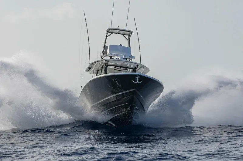 Slide: The Image of Regulator Marine 41 CC 2025 - 4642086