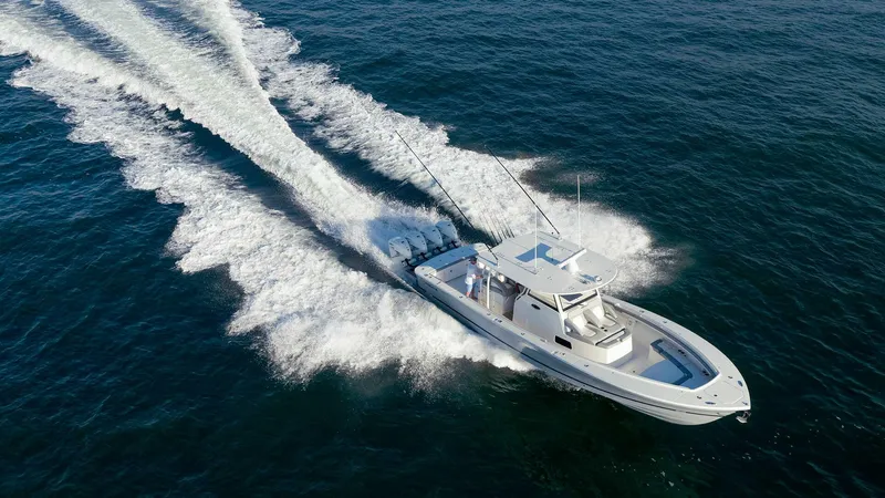 Slide: The Image of Regulator Marine 41 CC 2025 - 4642174