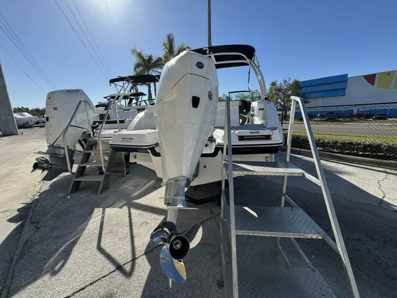 Slide: The Image of Monterey M225 2024 - 5116261