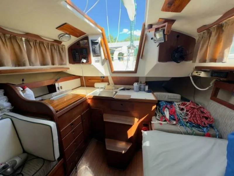 Slide: The Image of Sabre 28 1979 - 4642633