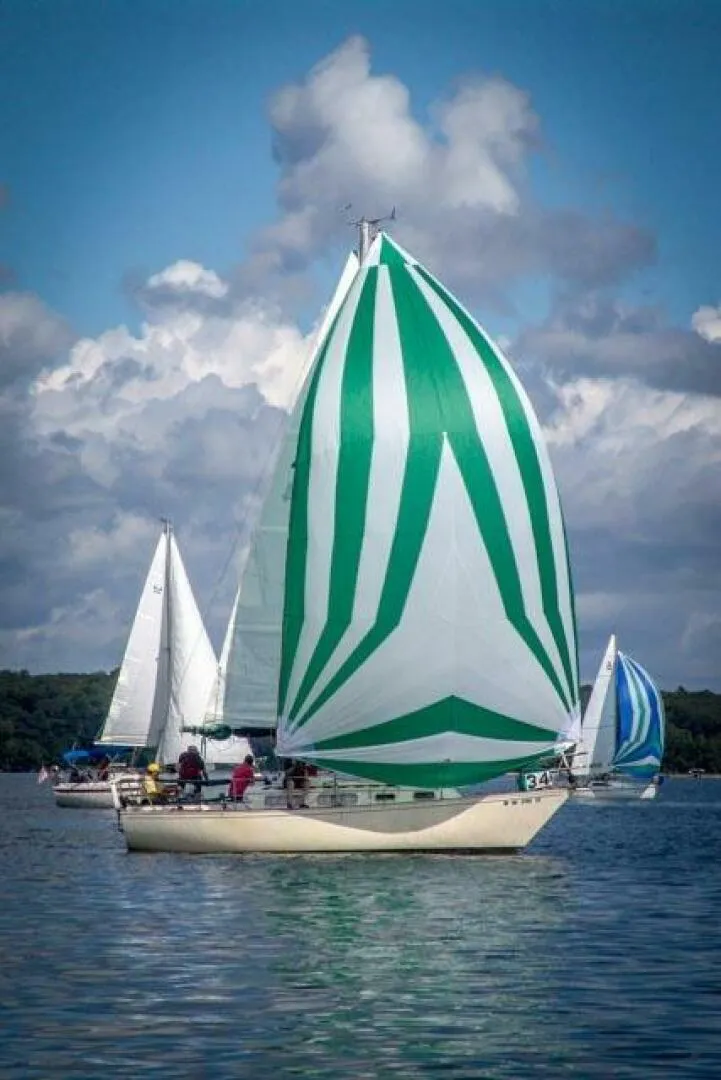 Slide: The Image of Sabre 28 1979 - 5249862