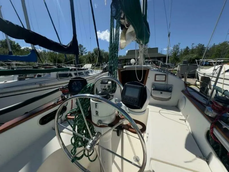 Slide: The Image of Sabre 28 1979 - 4642631