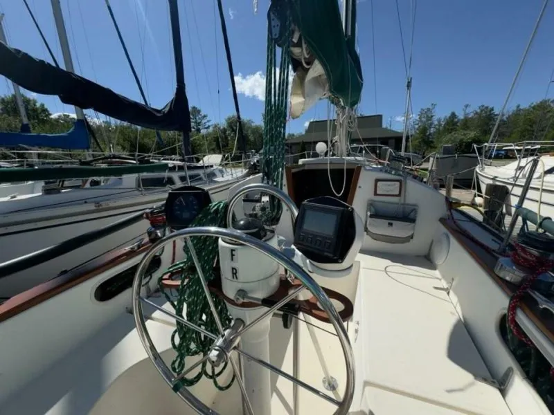 Slide: The Image of Sabre 28 1979 - 5249871