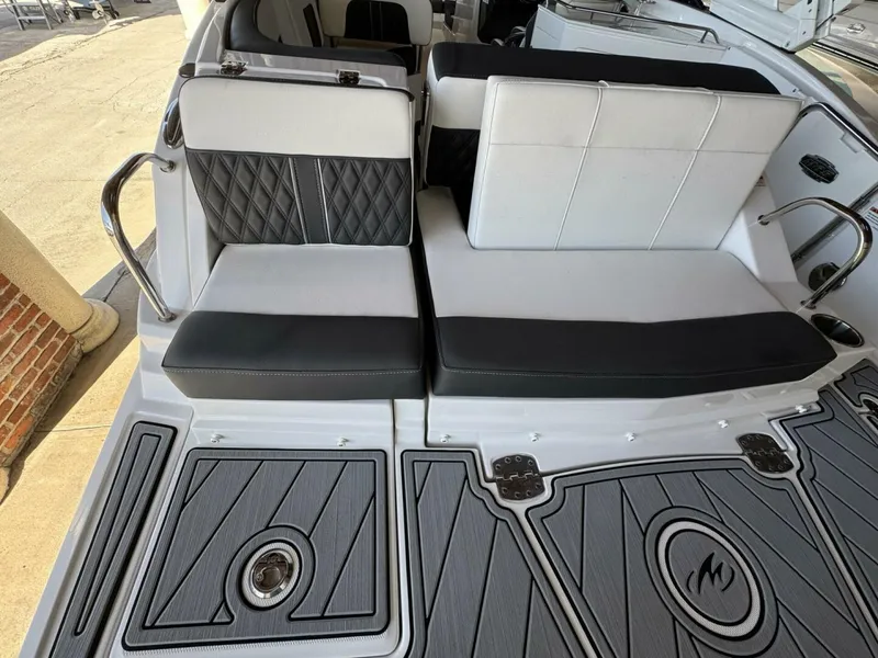 Slide: The Image of Monterey M-65 2024 - 5116195