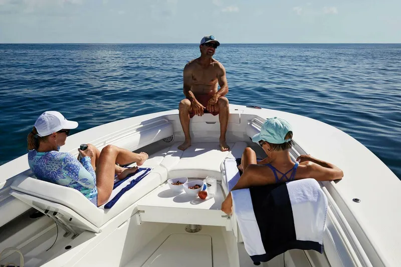 Slide: The Image of Regulator Marine 28cc 2026 - 4642648