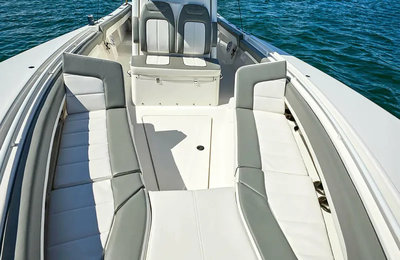 Slide: The Image of Regulator Marine 28cc 2026 - 4642650