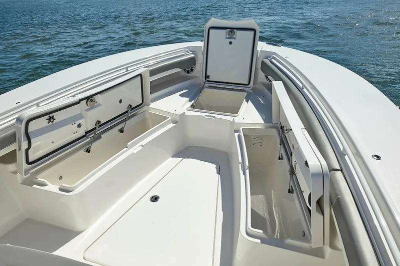 Slide: The Image of Regulator Marine 28cc 2026 - 4642661