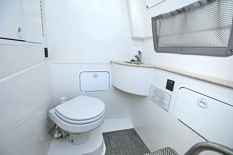 Slide: The Image of Regulator Marine 28cc 2026 - 4642663