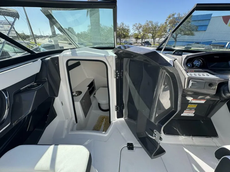 Slide: The Image of Monterey 255ss 2024 - 5116459