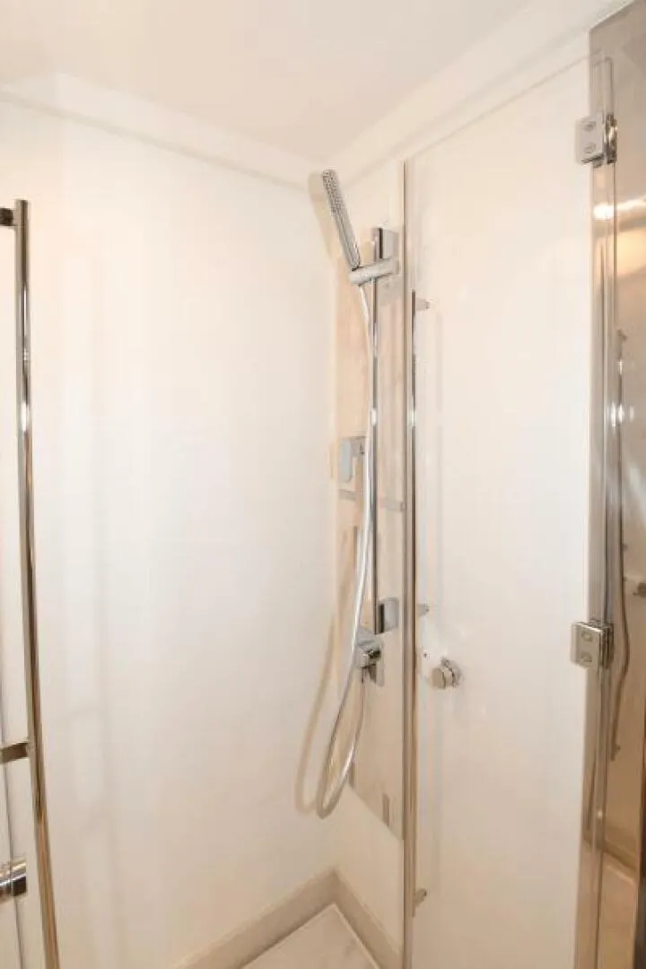 Slide: The Image of 2023 52 Prestige Flybridge - Master Head - 4644042