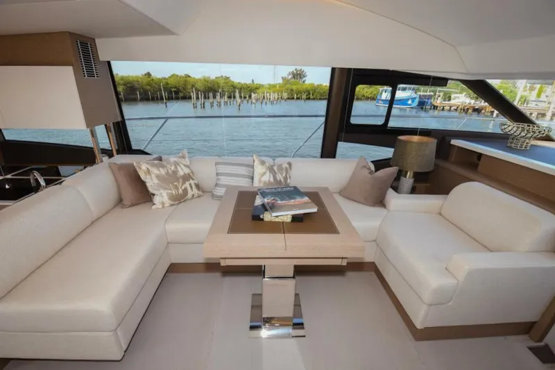 Slide: The Image of 2023 52 Prestige Flybridge - Dinette - 4644024