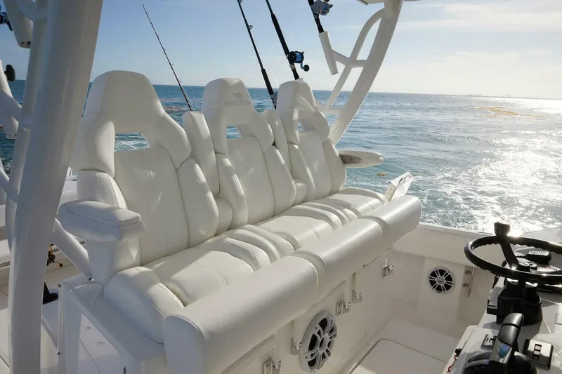 Slide: The Image of Regulator Marine 37 2026 - 4644944