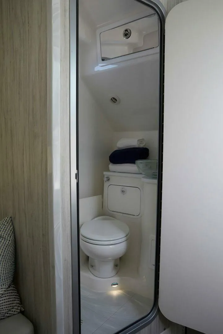 Slide: The Image of Regulator Marine 37 2026 - 4644954