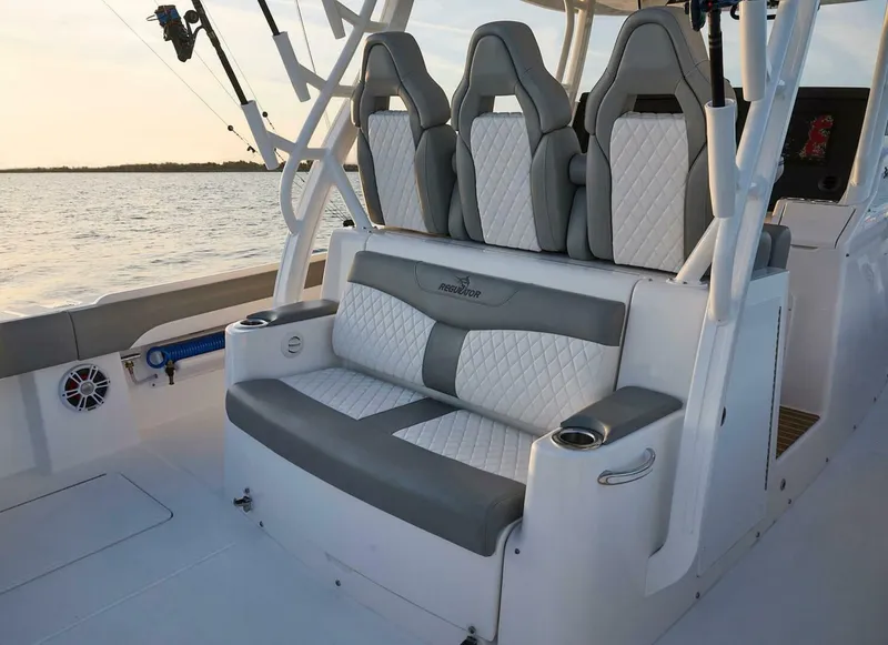 Slide: The Image of Regulator Marine 37 2026 - 4644906