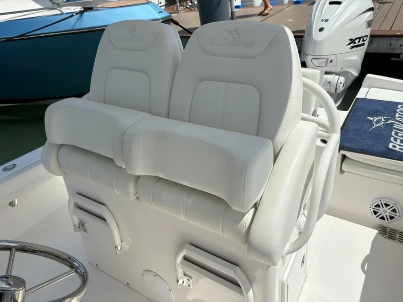 Slide: The Image of Regulator Marine 26xo 2025 - 5283270
