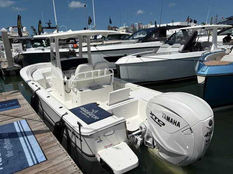 Slide: The Image of Regulator Marine 26xo 2025 - 5283265