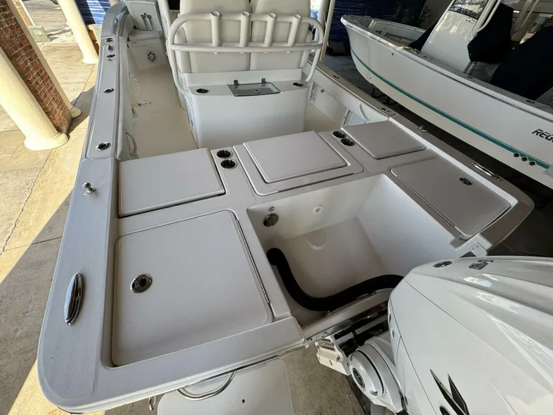 Slide: The Image of Regulator Marine 26xo 2025 - 5112794