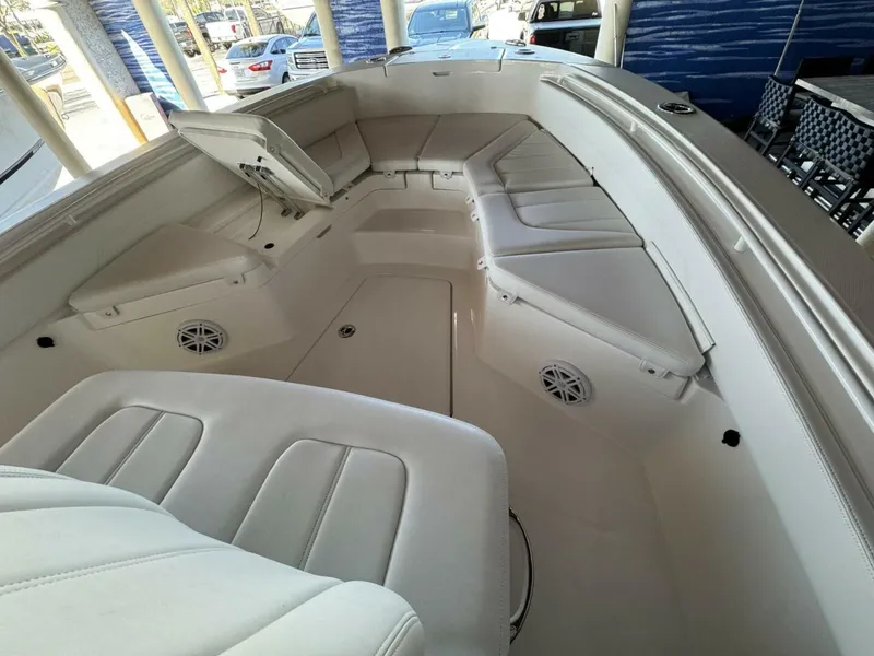 Slide: The Image of Regulator Marine 24 xo 2025 - 5113149