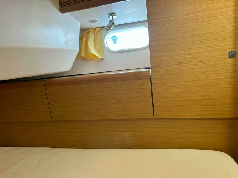 Slide: The Image of Jeanneau Sun Odyssey 44i 2009 - 4647502