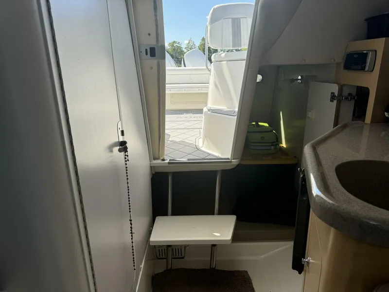 Slide: The Image of Boston Whaler 275 Conquest 2002 - 4648999