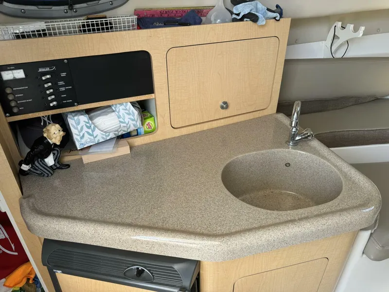 Slide: The Image of Boston Whaler 275 Conquest 2002 - 4648997