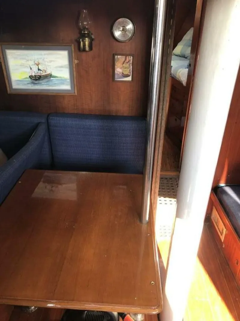 Slide: The Image of Fastnet Le Comte 1972 - 4836855