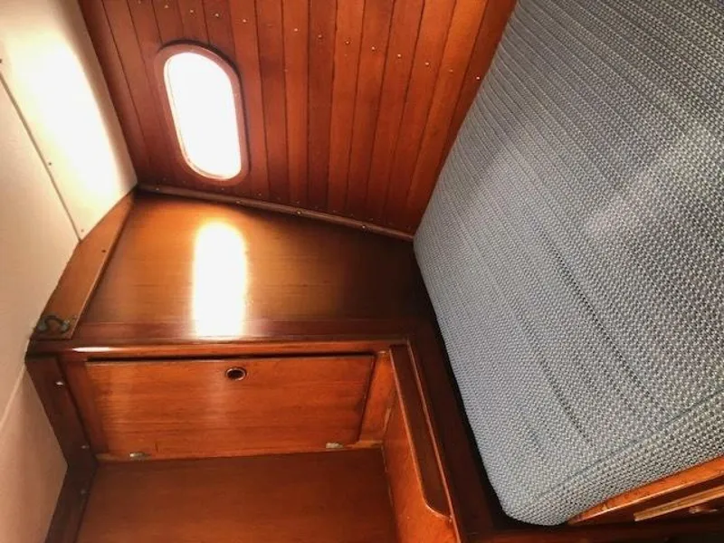 Slide: The Image of Fastnet Le Comte 1972 - 5469868