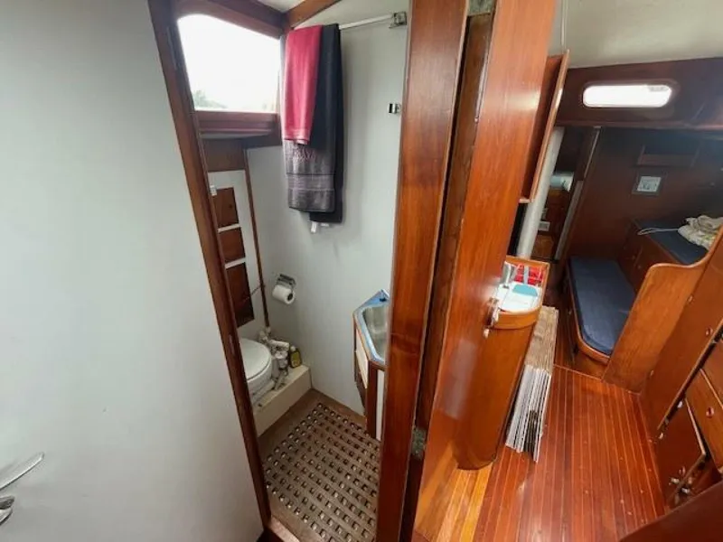 Slide: The Image of Fastnet Le Comte 1972 - 4836844