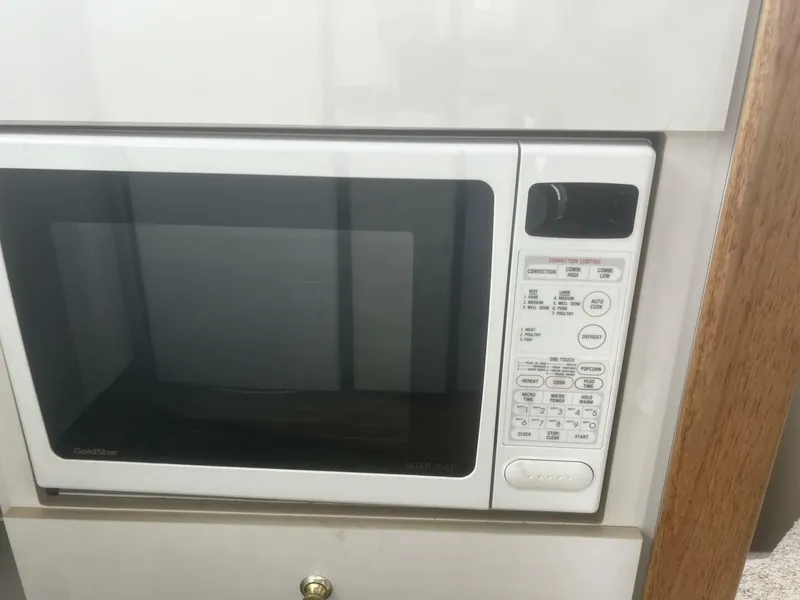Slide: The Image of GoldStar Microwave Convection - 4649121