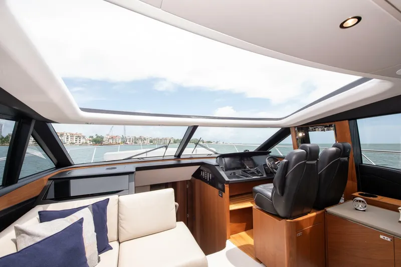 Slide: The Image of Princess S66 2021 - 4686986