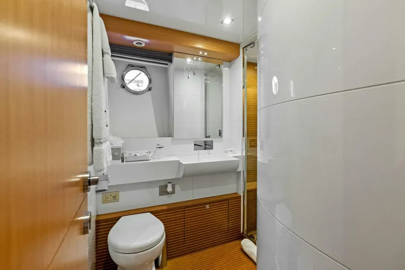 Slide: The Image of Ferretti Yachts 800 2012 - 4827616