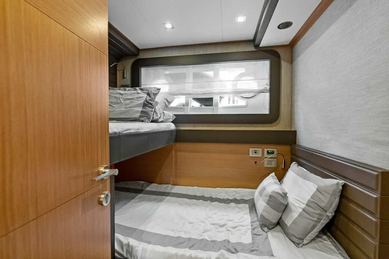 Slide: The Image of Ferretti Yachts 800 2012 - 4827617