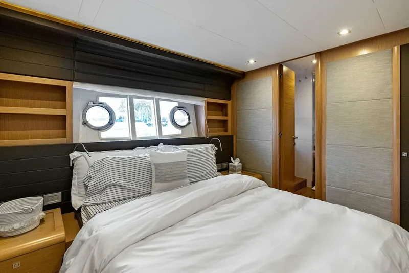 Slide: The Image of Ferretti Yachts 800 2012 - 4827620