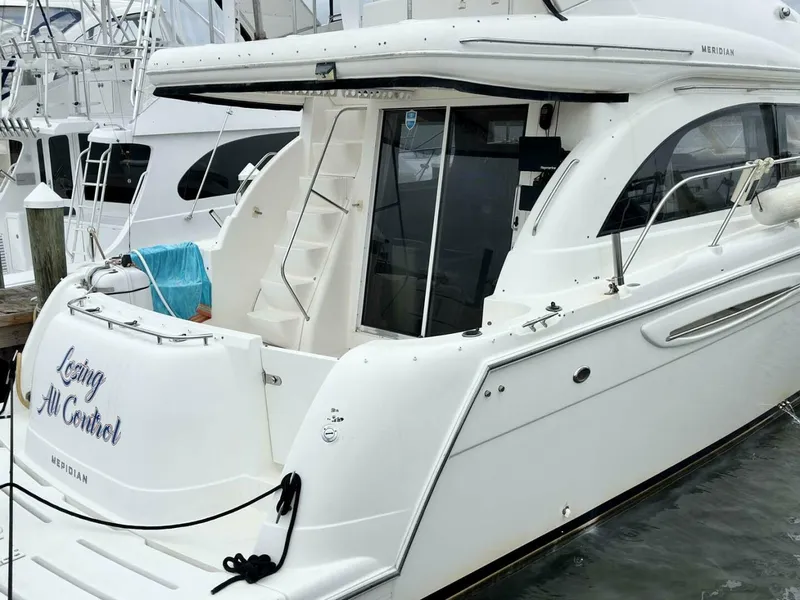 Slide: The Image of Meridian 411 Sedan 2007 - 4652908