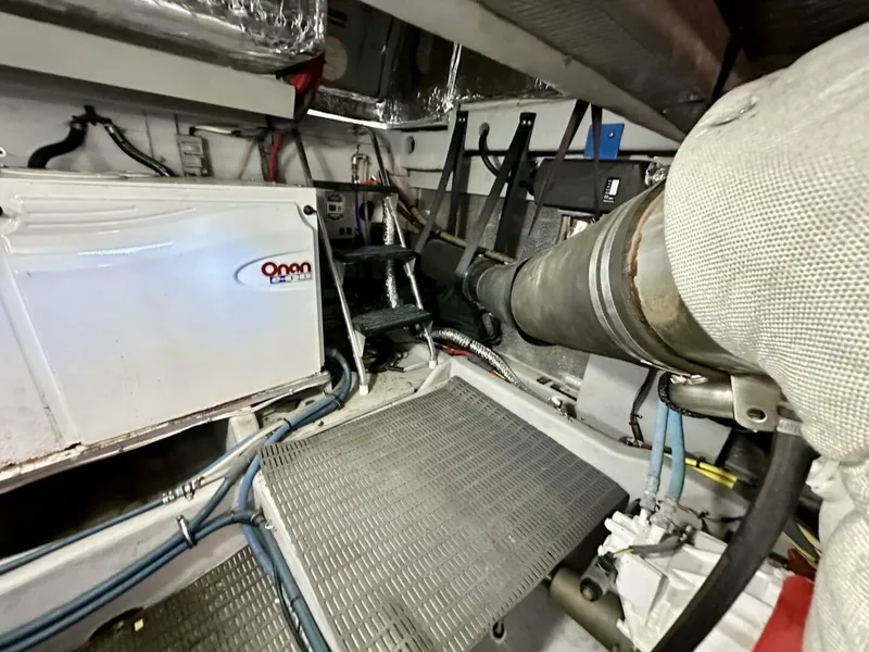 Slide: The Image of Meridian 411 Sedan 2007 - 4652944