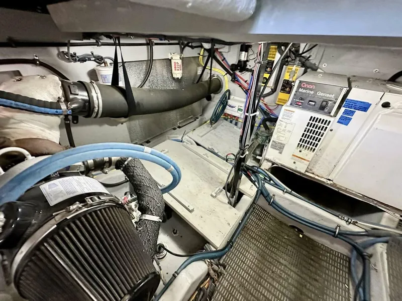 Slide: The Image of Meridian 411 Sedan 2007 - 4652947