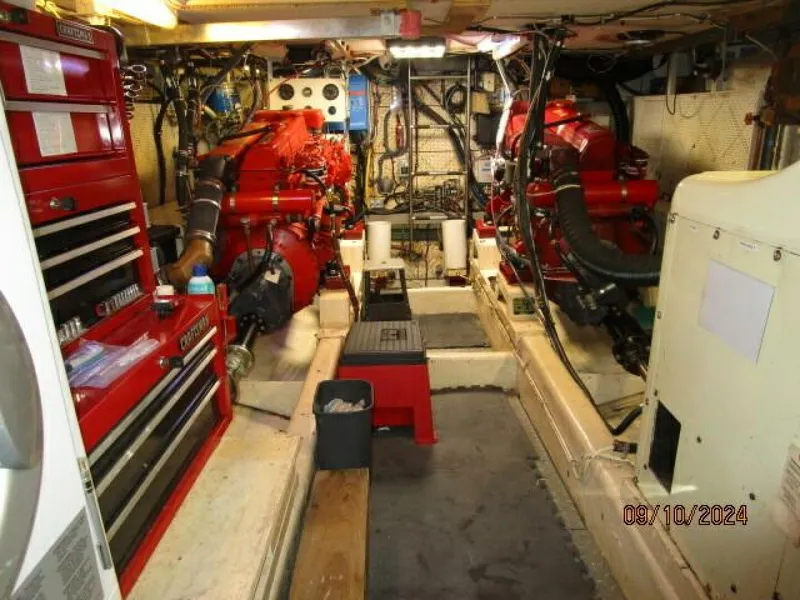Slide: The Image of 49' DeFever engine room forward - 4653069