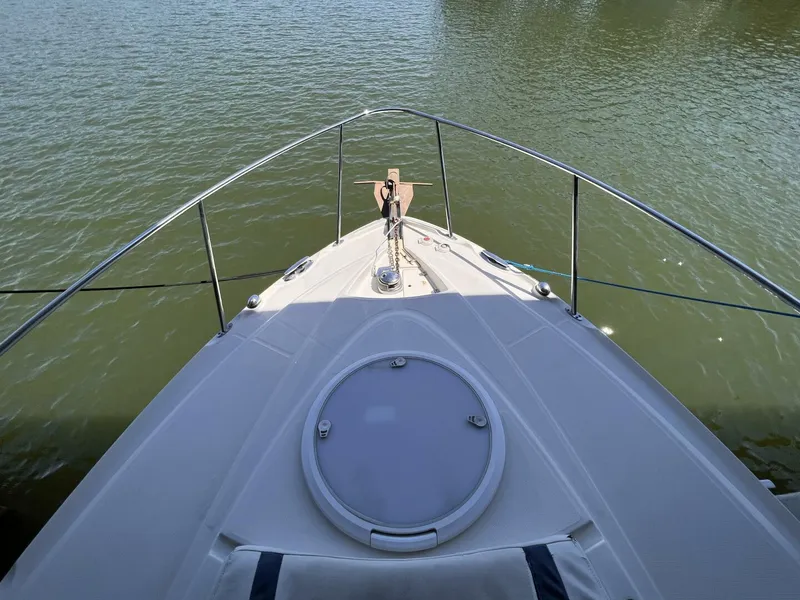 Slide: The Image of 13 Bow Opening Hatch - 4660419