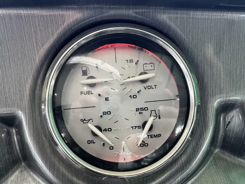 Slide: The Image of 20 Engine Multi Gauge - 4660428