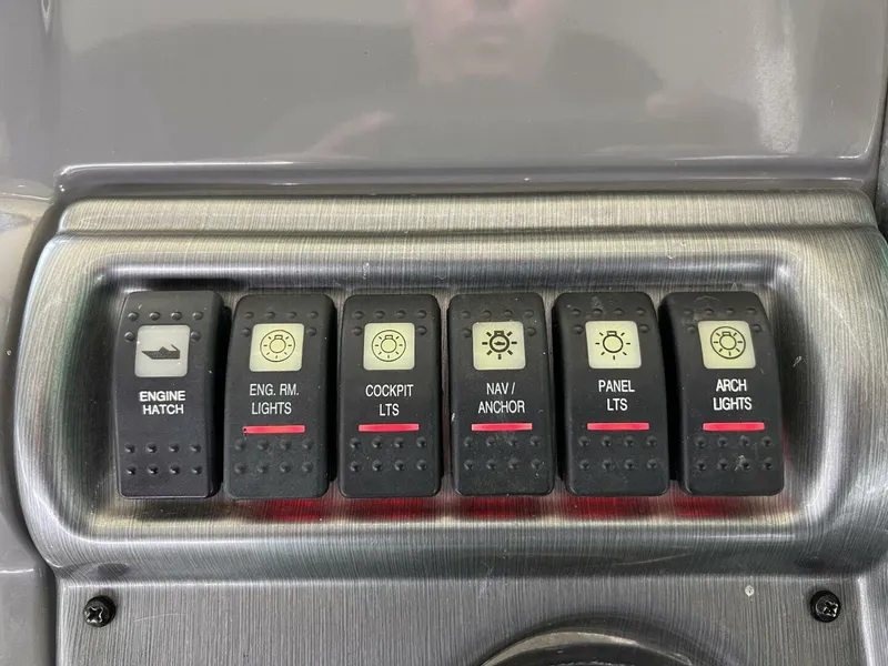 Slide: The Image of 22 Starboard Side Rockets - 4660430