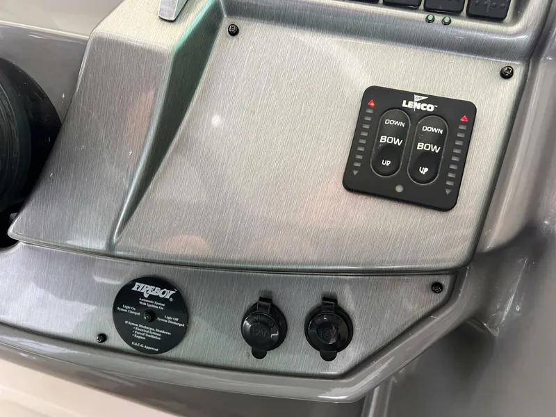 Slide: The Image of 23 Trim Tabs And Aux Power - 4660431