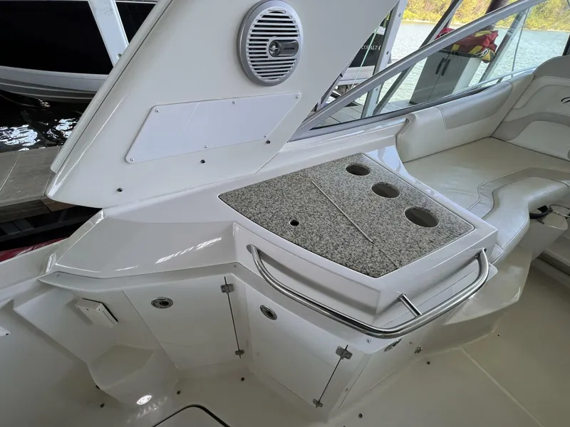 Slide: The Image of 29 Wet Bar Area - 4660441